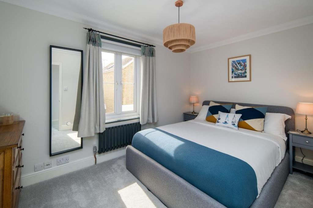 Captain'S Cottage - Central West Cowes - Spacious, Entire 1-Bed Home Cowes (Isle of Wight) Exterior foto
